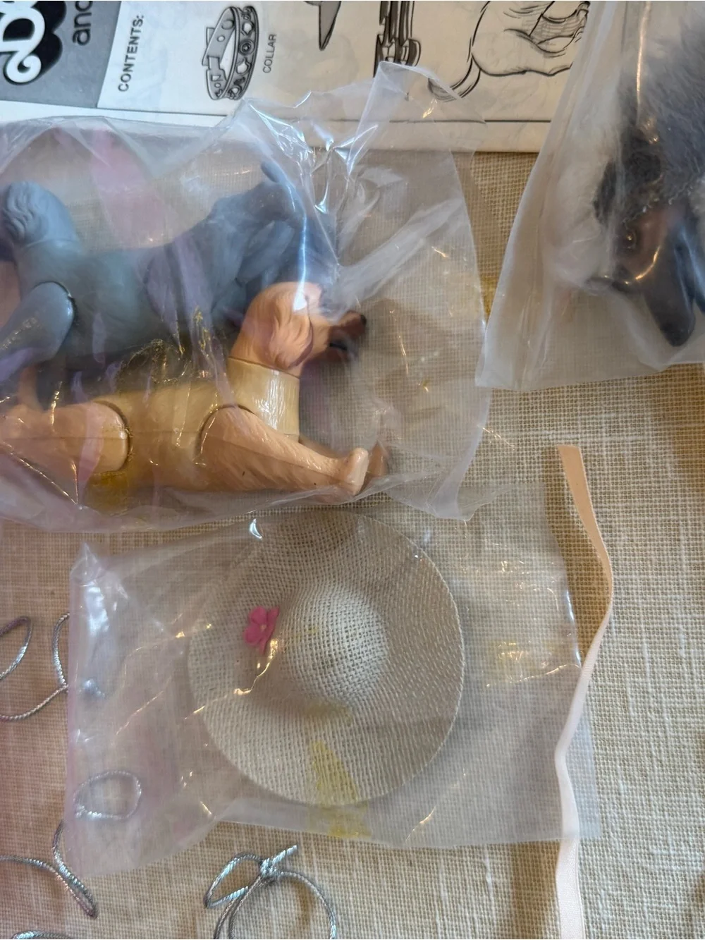 VINTAGE 1981 BARBIE BEAUTY DOG AND PUPPIES SET